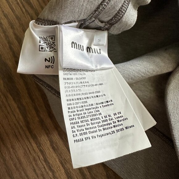 MIU MIU *RARE* Gray Fleece Crop Top - Picture 4 of 4